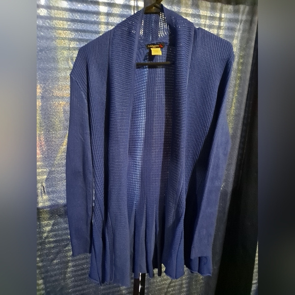 Blue cardigan - Picture 1 of 3